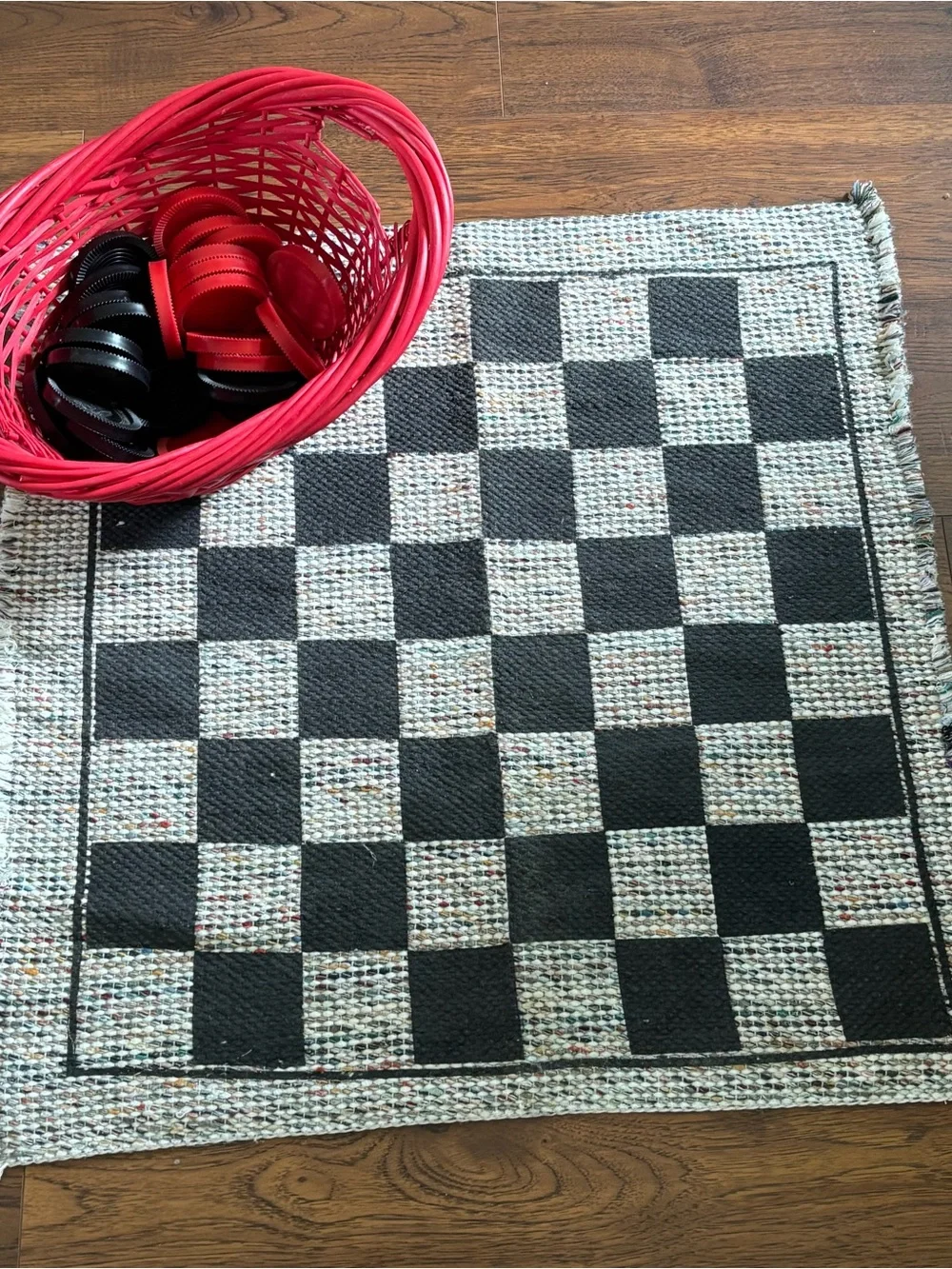 N/A woven checkered
